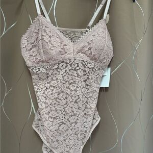 Danskin Intimates Lace Bodysuit with removable pads size Large